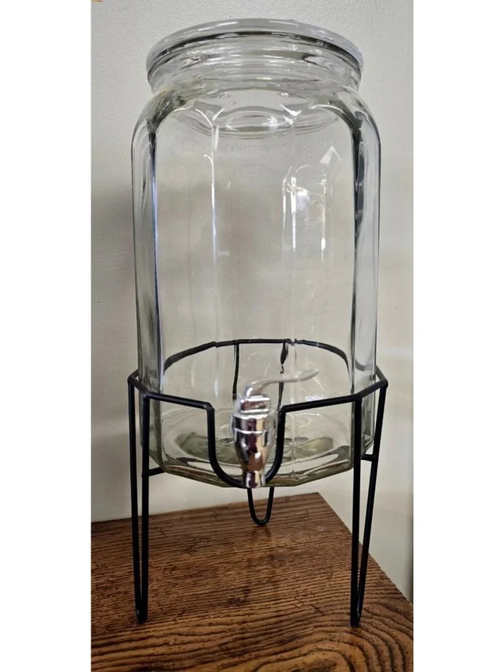 Glass Beverage Dispenser With Metal Stand & Chrome Spigot 1 Gallon Clear Glass D